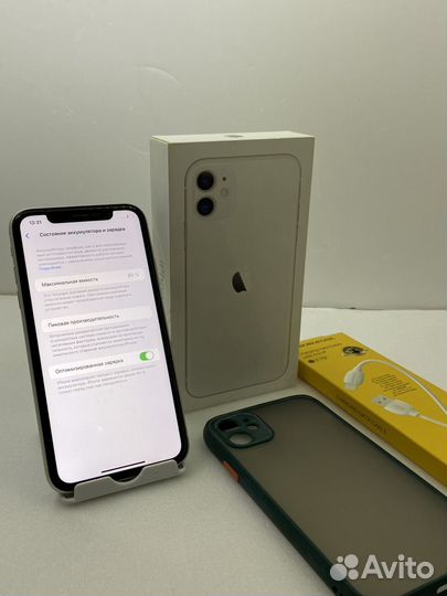 iPhone 11, 64 ГБ