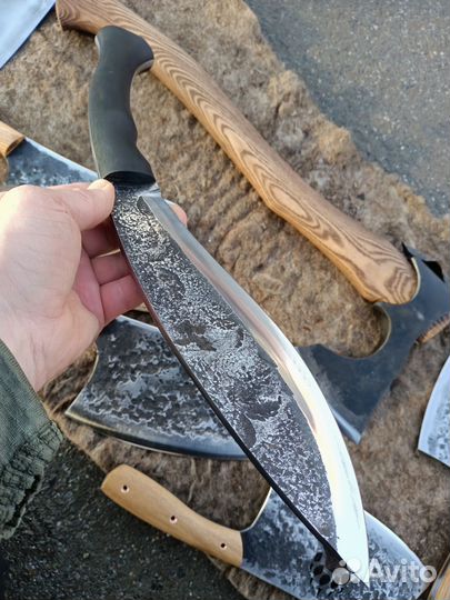 Кованные ножи.топоры.тяпки