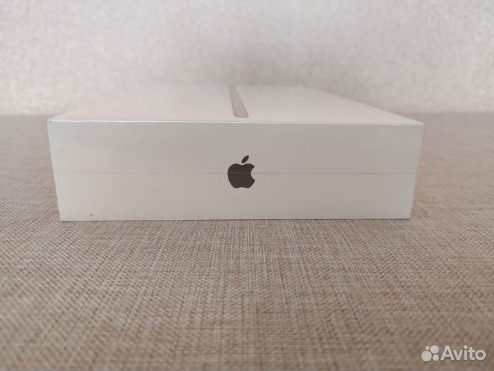 Новый планшет Apple iPad 10.2