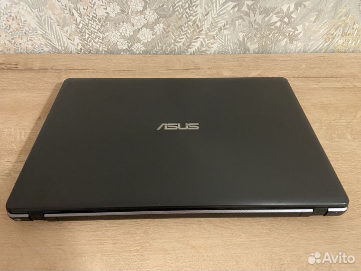 Ноутбук asus x550cc i3/8gb/SSD 240gb/HDD 750Gb /Ge