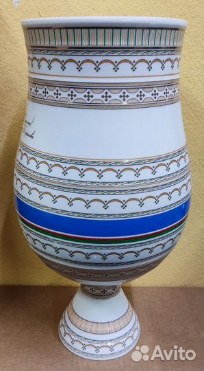 Ваза в виде кубка Чорон Республика Саха Якутия