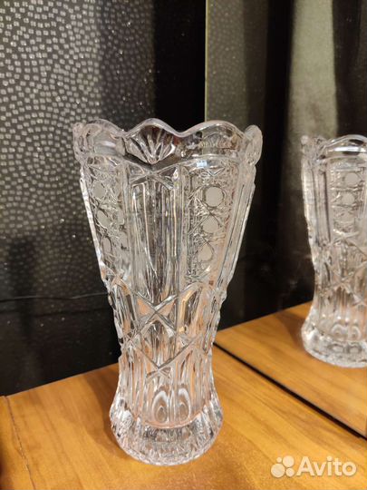Хрустальная ваза