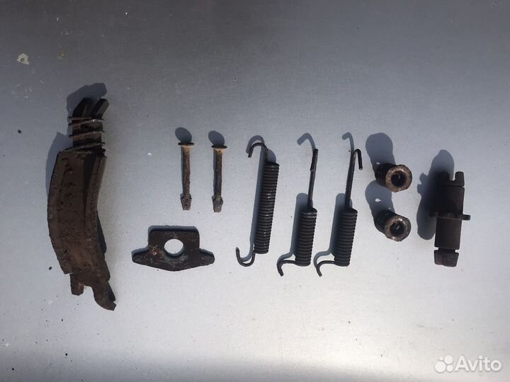 Комплект механизма задних колодок Kia Carnival