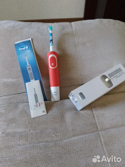 Зубная щетка oral b детская новая
