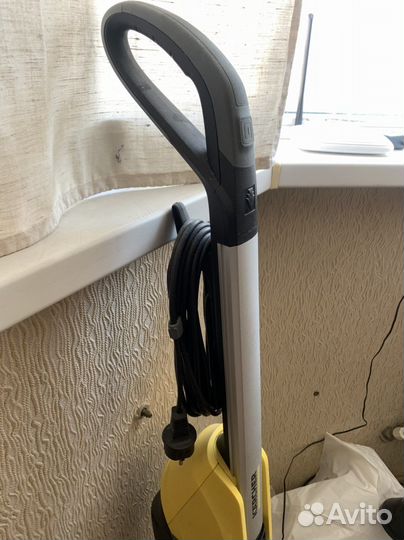 Моющий пылесос Karcher