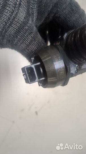 Форсунка топливная Volkswagen Caddy