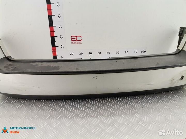 Бампер задний Volkswagen Golf 3 2000 1J9807417