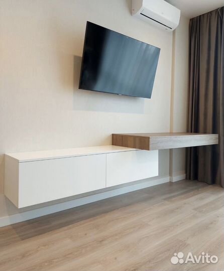 Тумба под телевизор подвесная