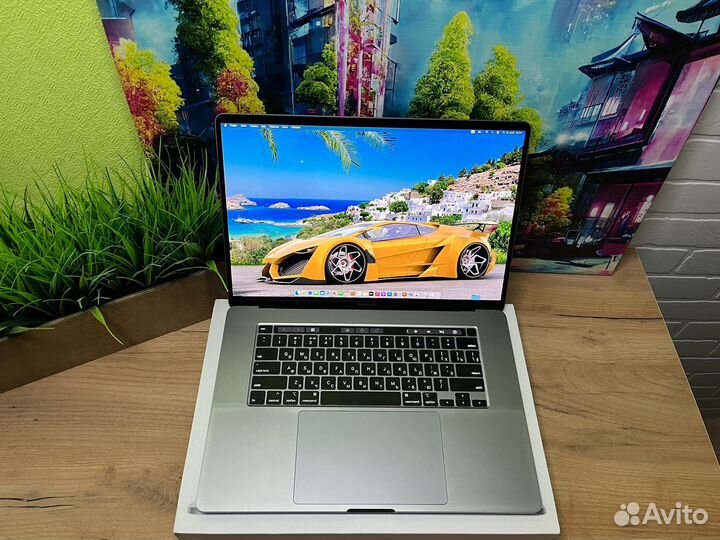 Macbook pro 16 2020 i7-16gb-512гб Полный комплект