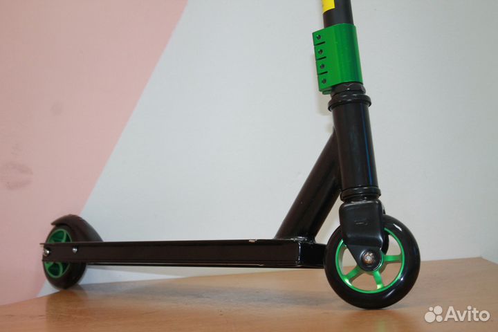 Трюковой самокат