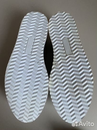 Обувь женская 37