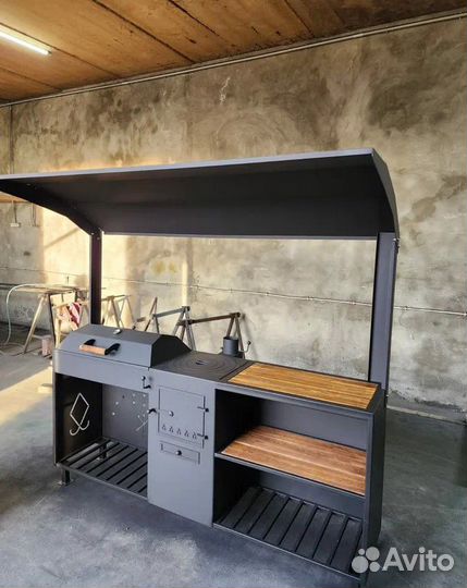 Мангал с крышей