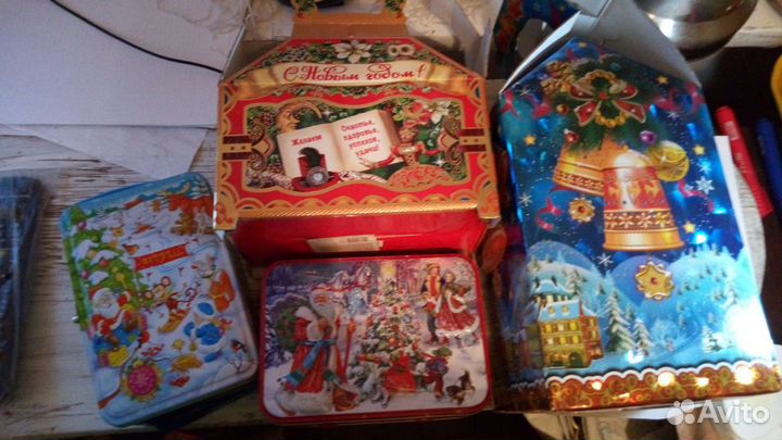 Новогодние упаковки Пластик Кардон Жесть