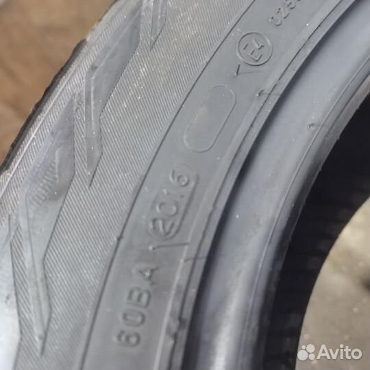 Nokian Tyres Hakkapeliitta R2 215/55 R16