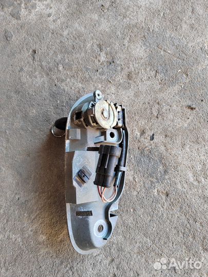 Замок с ключом левой ручки Опель Омега Б