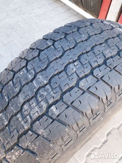 Bridgestone Dueler H/T 275/65 R17