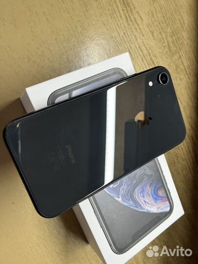 iPhone Xr, 128 ГБ