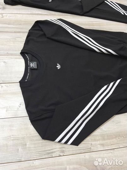 Спортивные костюмы Adidas