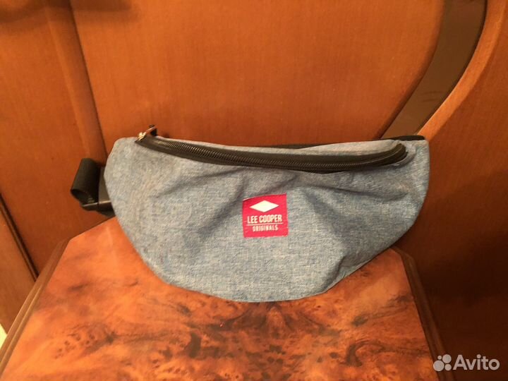 Поясная сумка Lee Cooper
