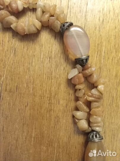 Бусы из натуральных камней