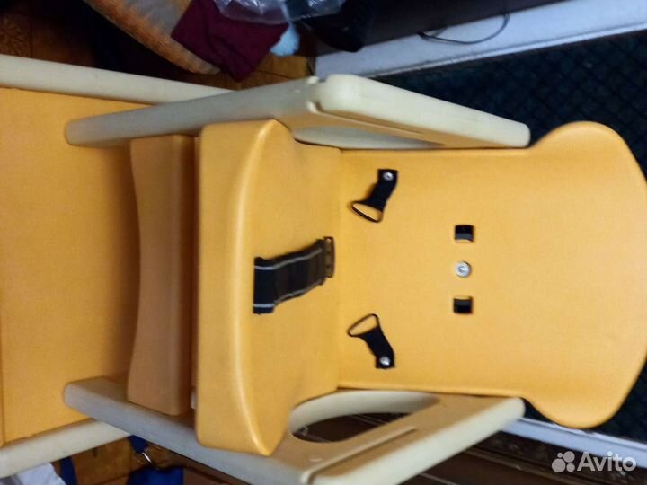 Столик со стулом для маленького ребенка