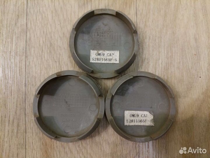 Заглушки на литые диски dezent