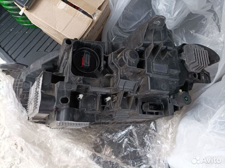 Фары Volvo XC 90 (левая+правая)