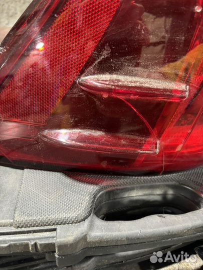 Задний левый фонарь Lexus LX570