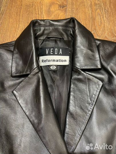 Новый женский кожаный плащ Veda