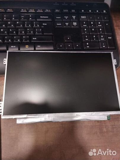 B101AW06 V.4 Матрица / 1024x600 / TN glare / Slim