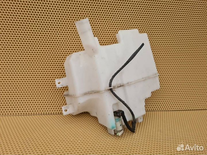 Бачок омывателя передний Infiniti M Q70 Y51