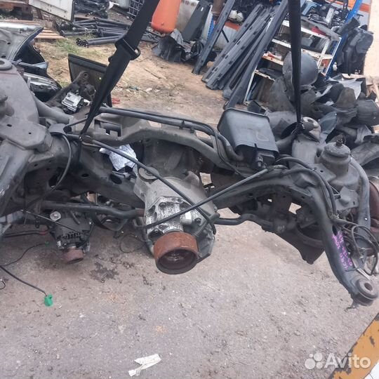 Вольво хс90 задний подрамник сборе