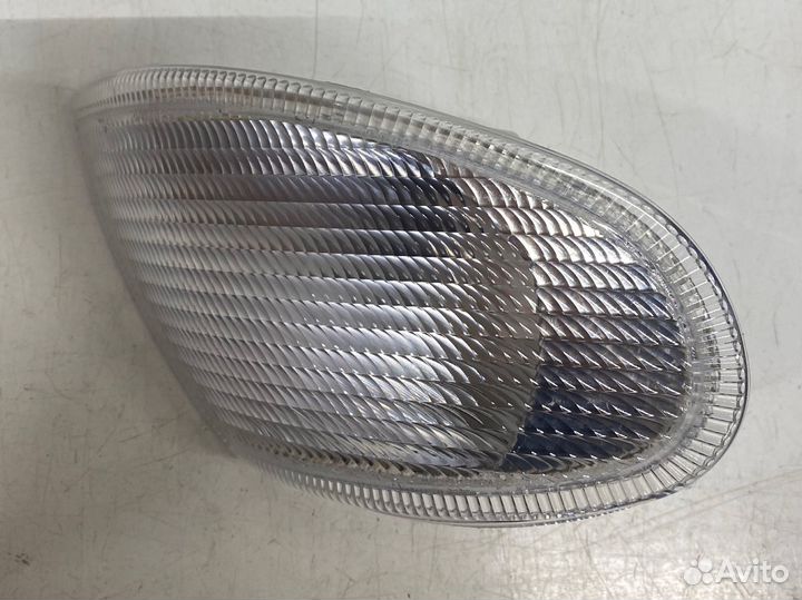 Указатель поворота Ваз-2114 белый правый Тольятти