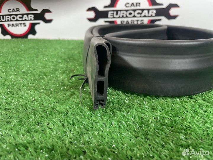 Уплотнительная резинка Mercedes Glc X253 274920