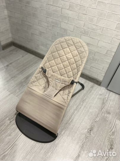 Шезлонг babybjorn