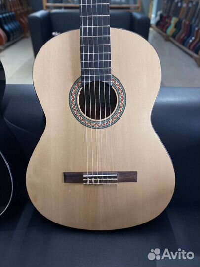 Классическая гитара Yamaha C40