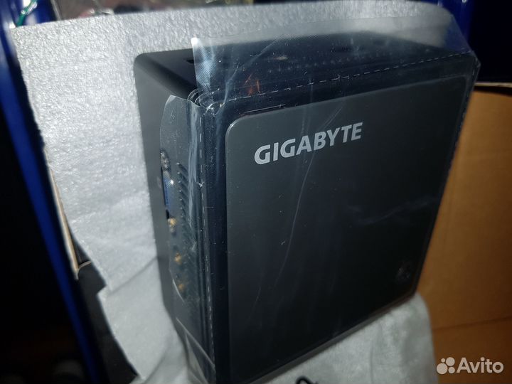 Платформа gigabyte brix GB-bace-3000
