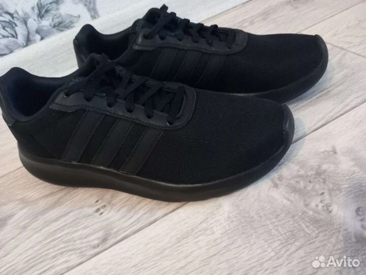 Adidas мужские кроссовки новые