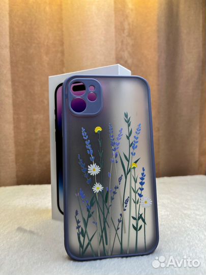 Чехол на iPhone с защитой камеры