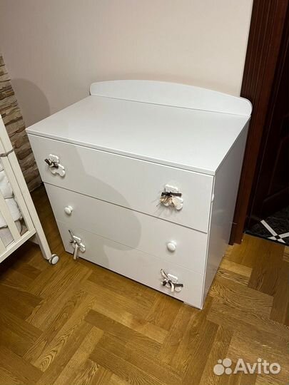 Детская кроватка с комодом