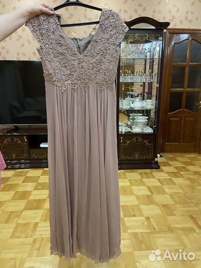 Вечернее платье