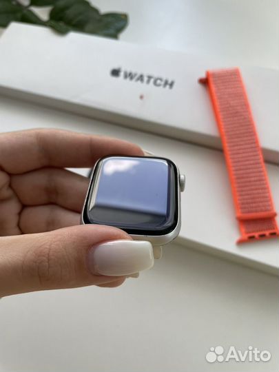 Apple Watch SE 44mm Silver Акб-94%