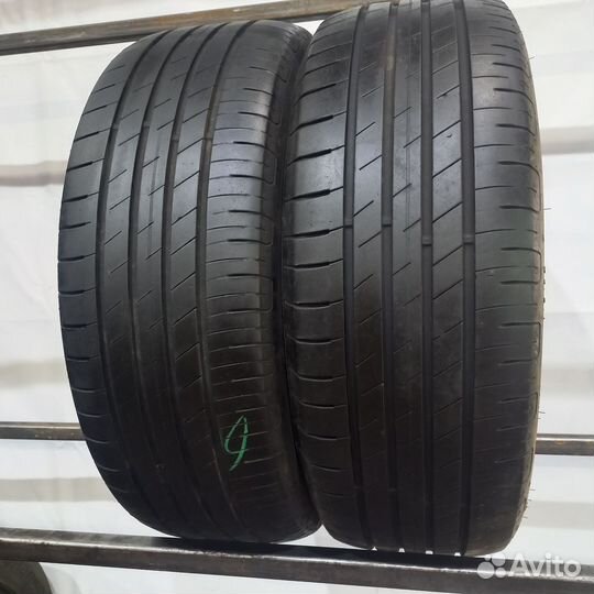 Goodyear EfficientGrip Performance 215/55 R18