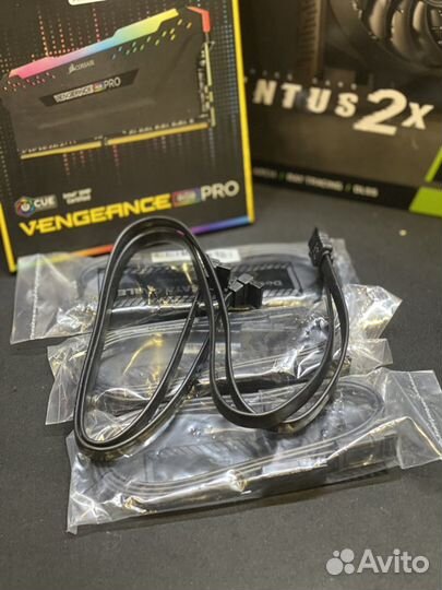 SATA провода, винты M2 и корпусные, термопаста