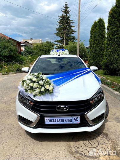 Свадебные украшения на автомобиль