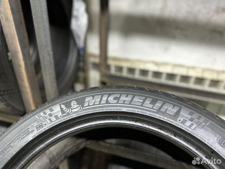 Michelin Pilot Sport 3 235/45 R18 98Y