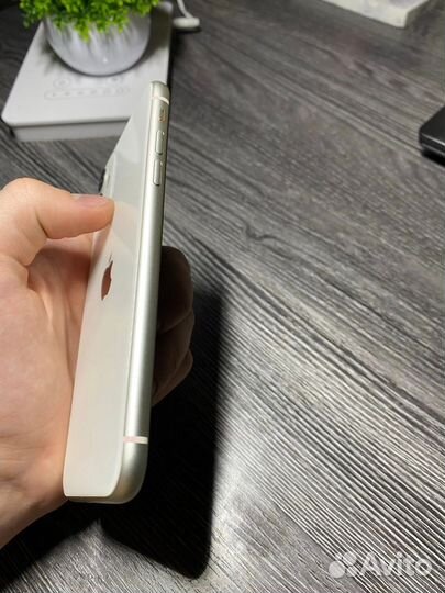 iPhone 11, 256 ГБ
