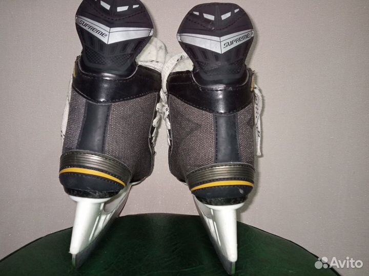 Продам коньки дтские bauer supreme 140 YTH skate B