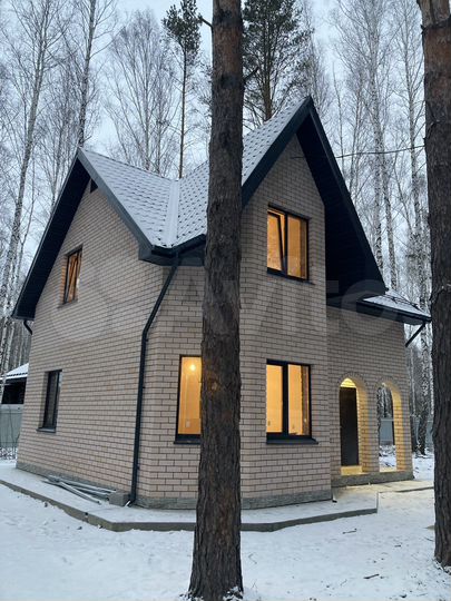 Дом 90 м² на участке 8 сот.