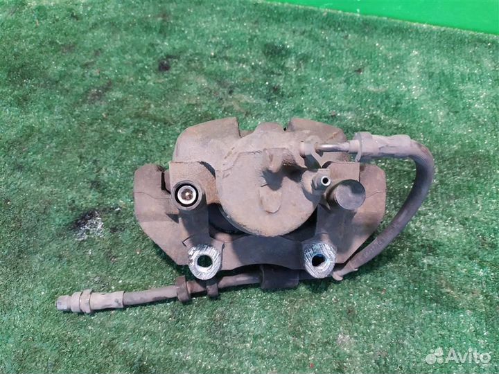 Суппорт тормозной передний правый Ford Focus 3 (C